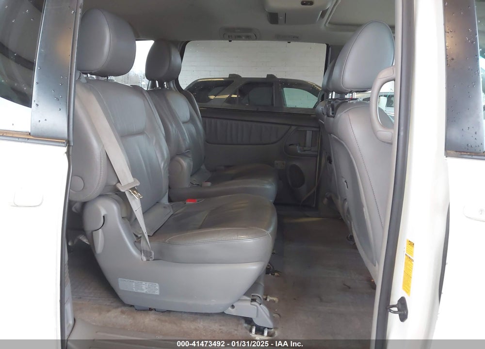 2009 TOYOTA SIENNA VIN: 5TDBK22C29S025062