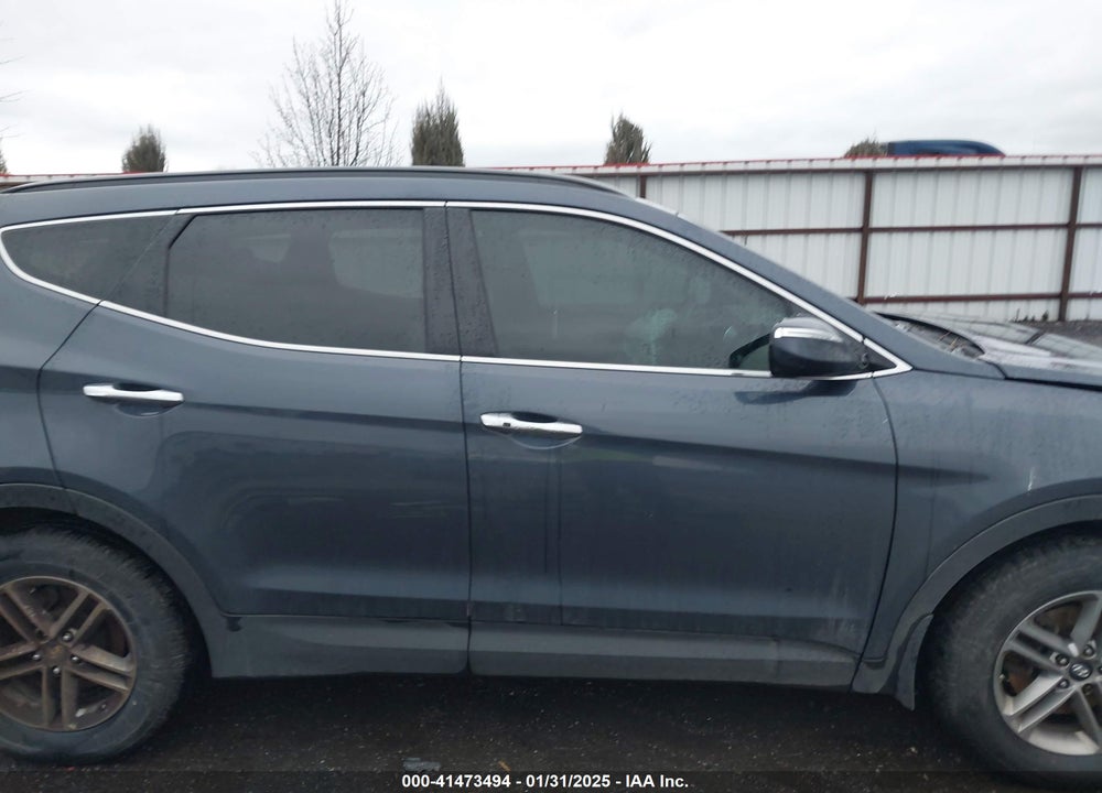 2017 HYUNDAI SANTA FE SPORT 2.4L VIN: 5NMZUDLB8HH007614