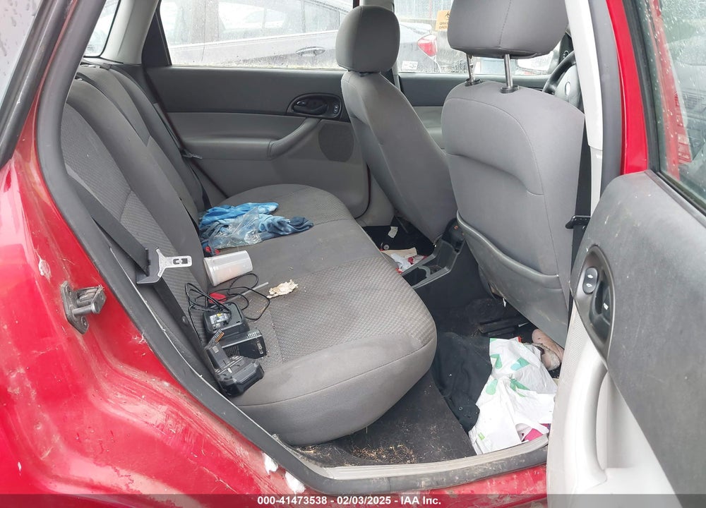 2007 FORD FOCUS VIN: 1FAFP37N87W280594
