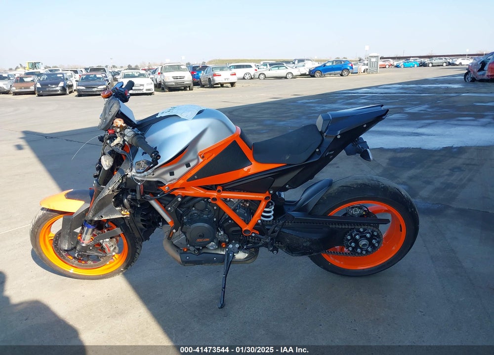2022 KTM 1290 SUPER DUKE R VIN: VBKV39406NM962247