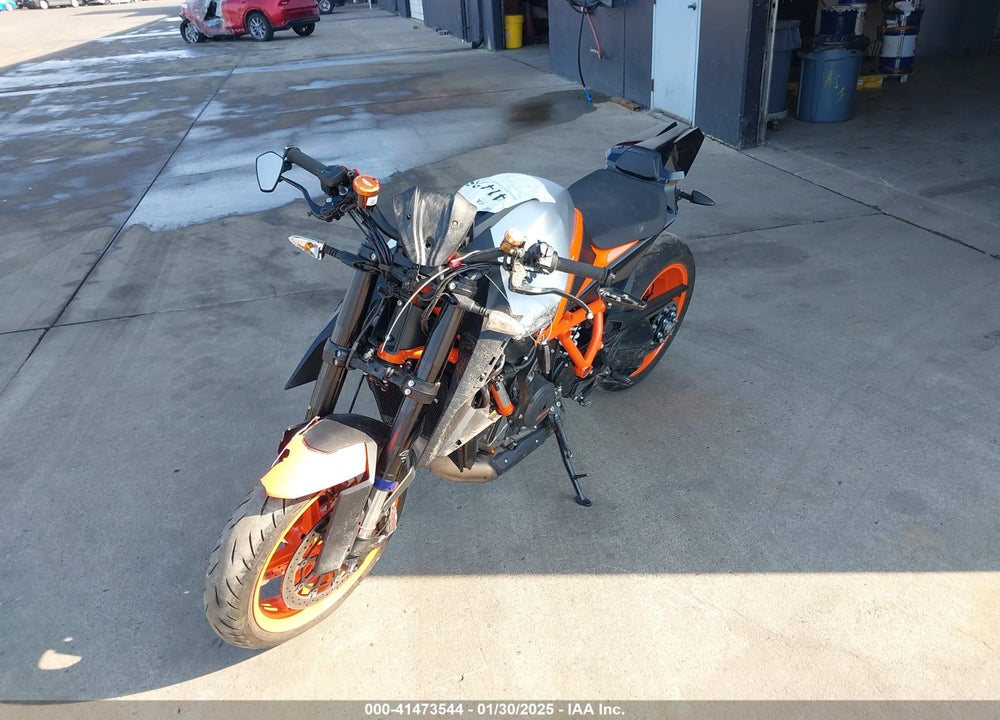 2022 KTM 1290 SUPER DUKE R VIN: VBKV39406NM962247