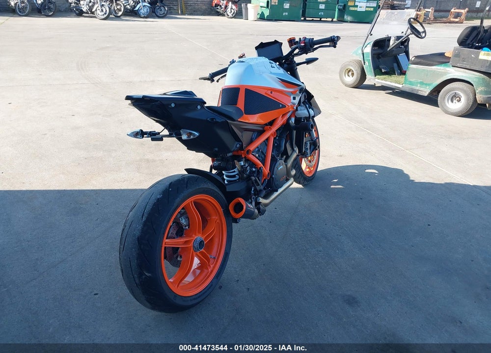 2022 KTM 1290 SUPER DUKE R VIN: VBKV39406NM962247