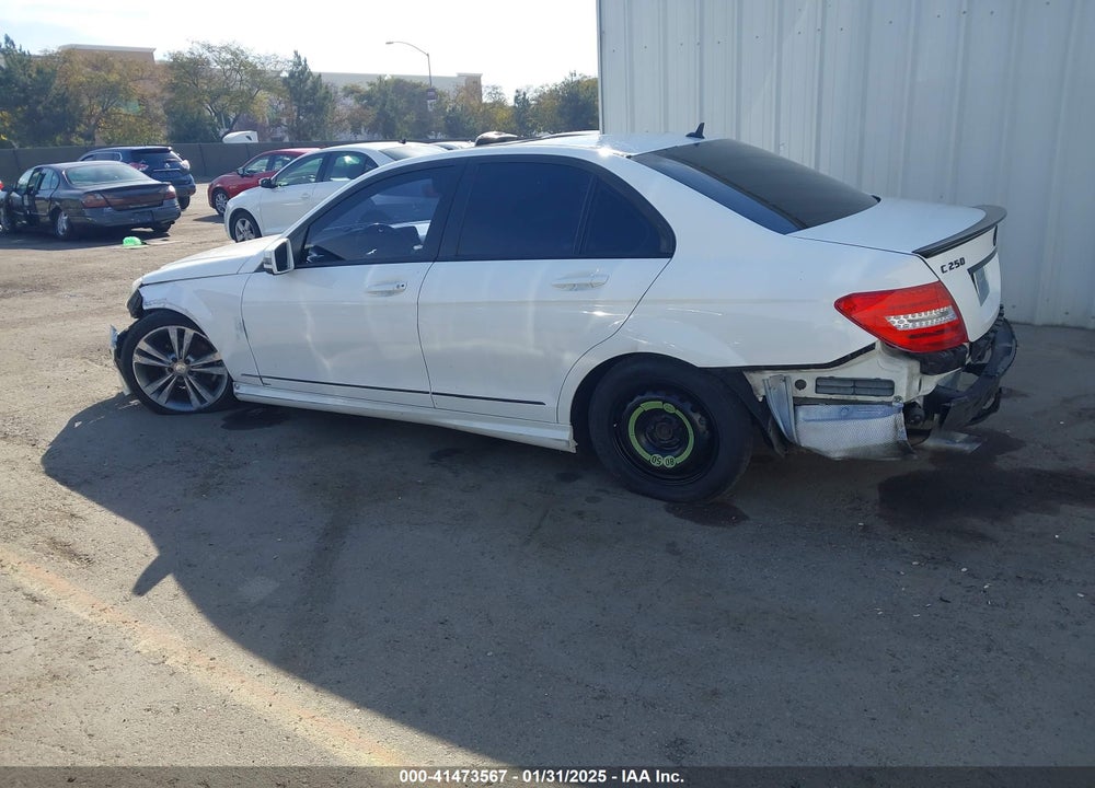2013 MERCEDES-BENZ C 250 VIN: WDDGF4HB7DR243323