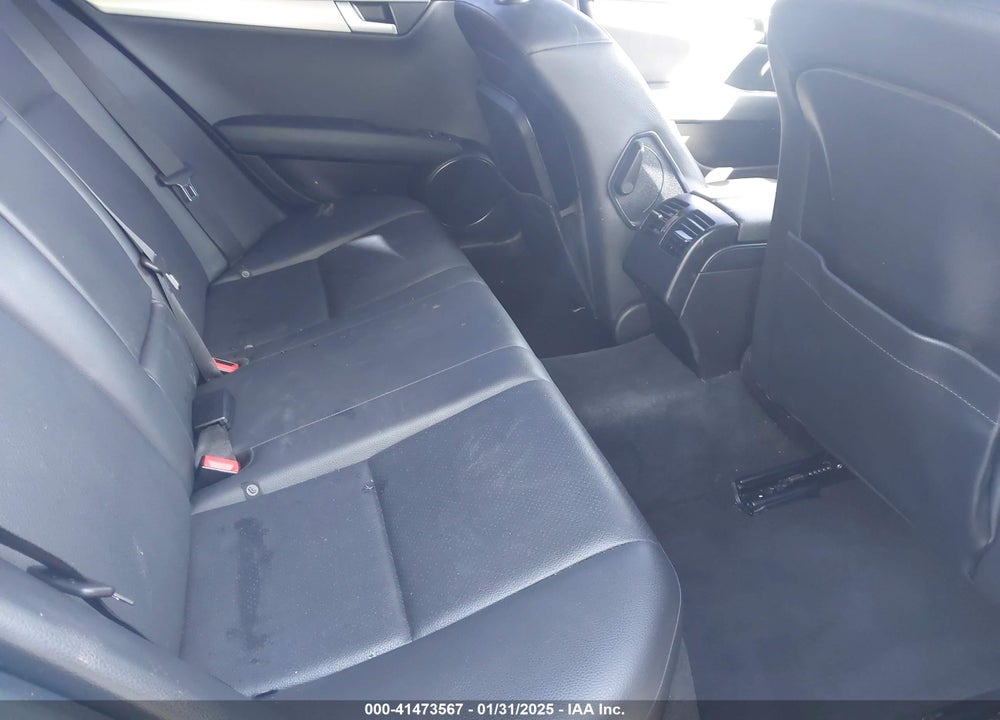 2013 MERCEDES-BENZ C 250 VIN: WDDGF4HB7DR243323