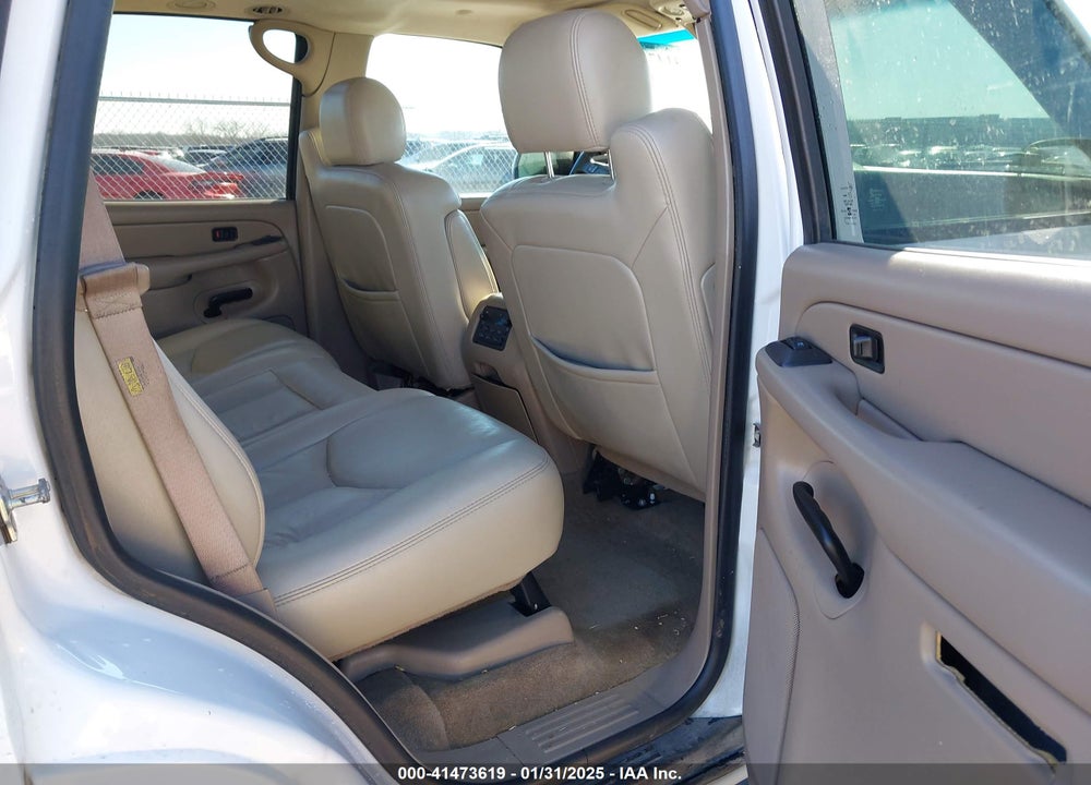 2005 CHEVROLET TAHOE LT VIN: 1GNEC13T25R108333