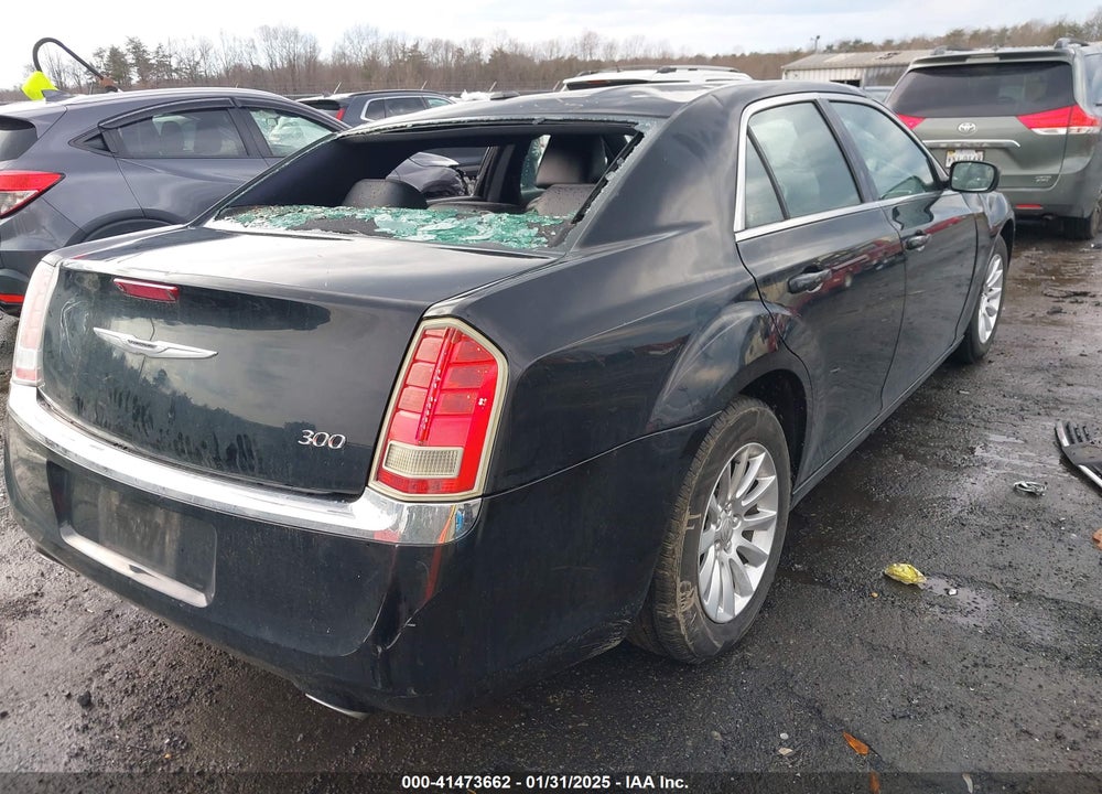 2013 CHRYSLER 300 VIN: 2C3CCAAG7DH556267