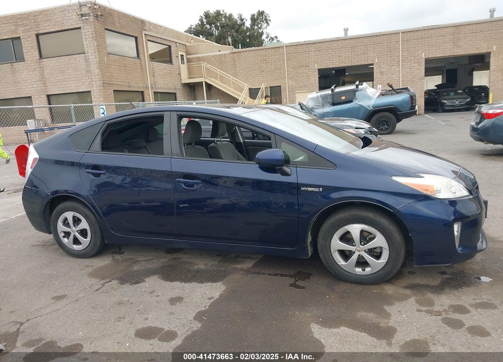 2015 TOYOTA PRIUS VIN: JTDKN3DU2F0449214