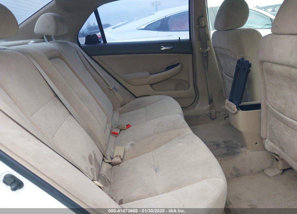 2005 HONDA ACCORD 2.4 LX VIN: JHMCM564X5C000911