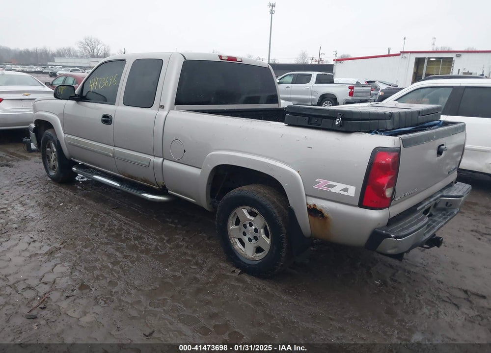 2004 CHEVROLET SILVERADO 1500 LT VIN: 1GCEK19T94E206106