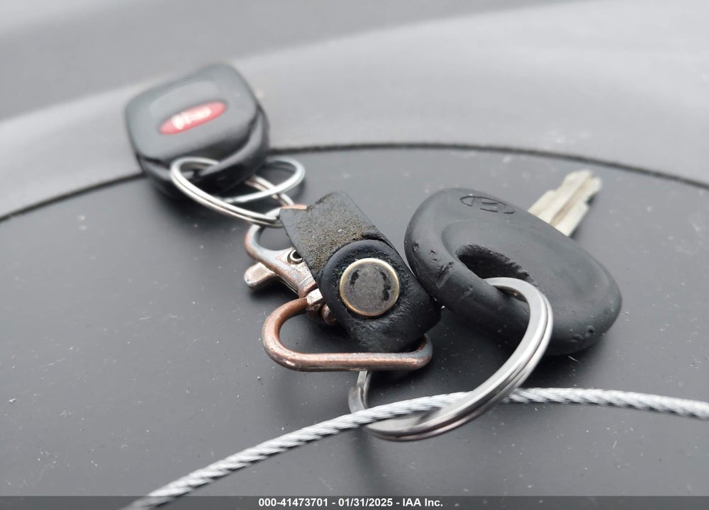 2010 HYUNDAI ELANTRA GLS VIN: KMHDU4AD1AU944121