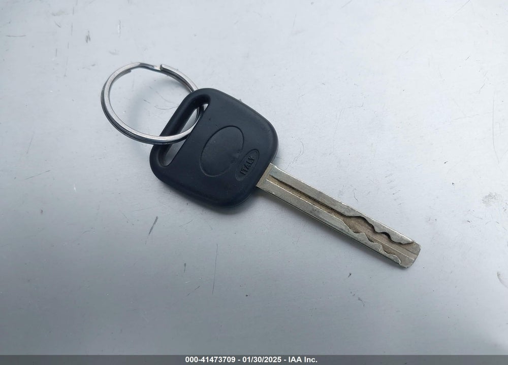 2010 KIA OPTIMA VIN: KNAGG4A8XA5434143