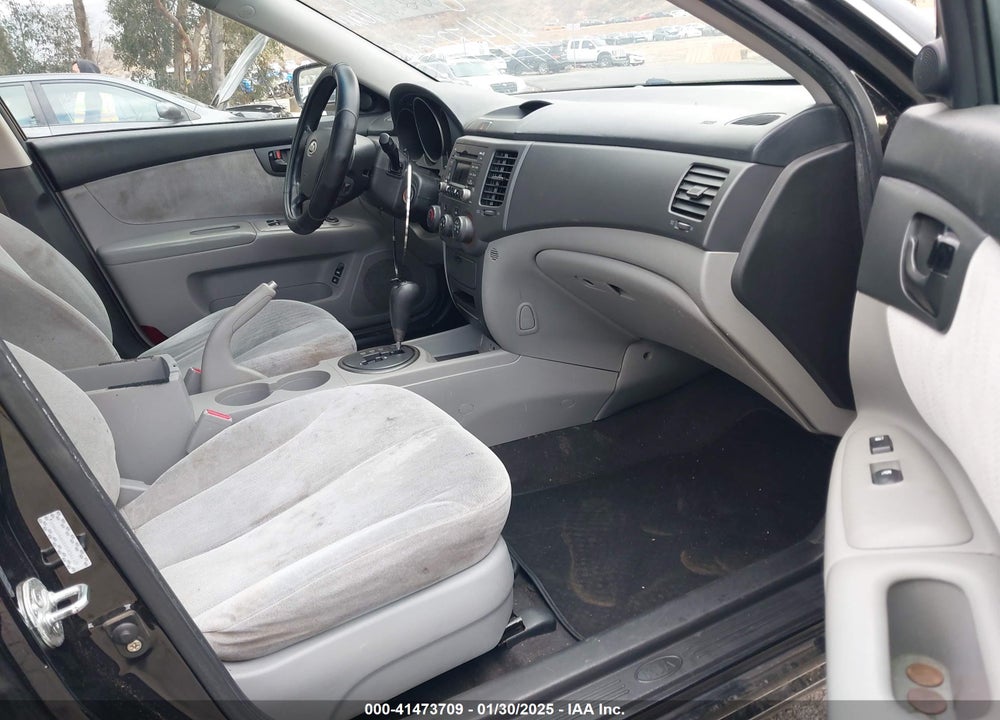 2010 KIA OPTIMA VIN: KNAGG4A8XA5434143