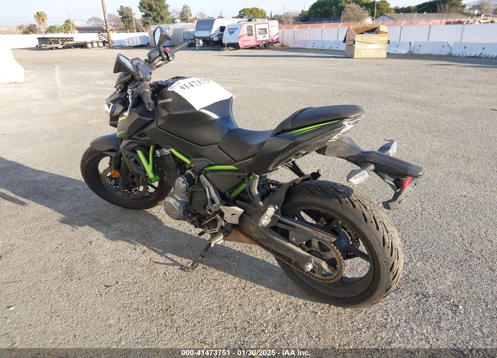 2019 KAWASAKI ER650 H VIN: JKAEREH12KDA39512