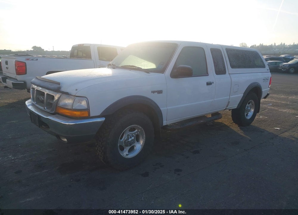 2000 FORD RANGER XLT VIN: 1FTZR15XXYPA57463