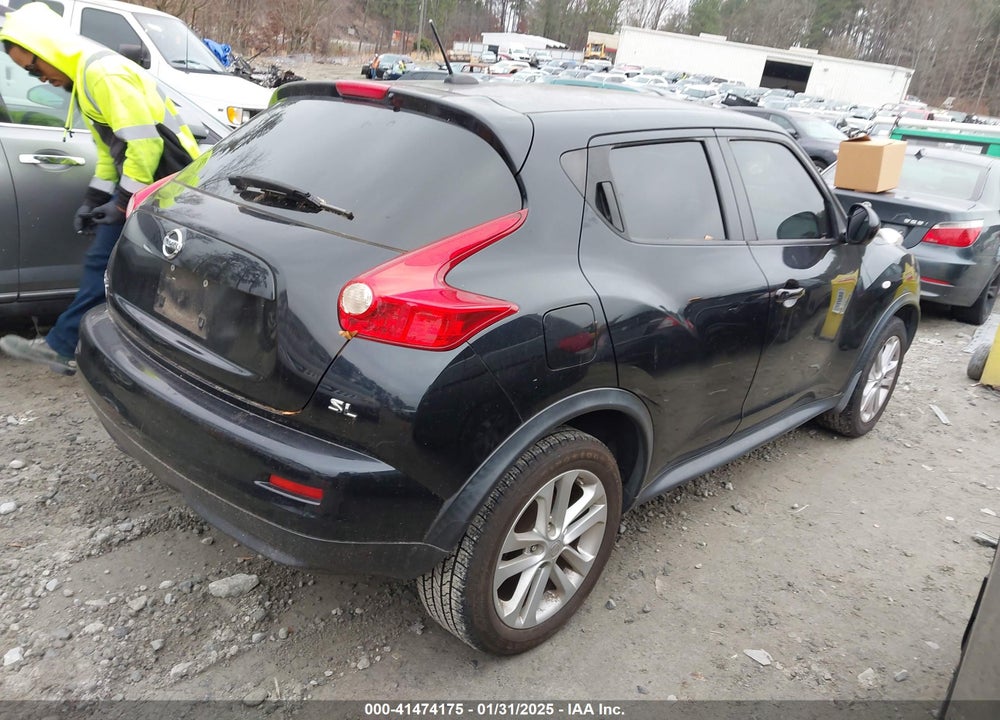 2011 NISSAN JUKE VIN: JN8AF5MR1BT012026