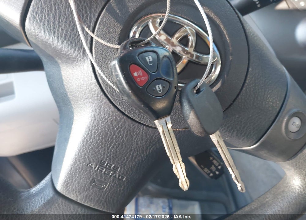 2009 TOYOTA RAV4 VIN: JTMZF33V395008222