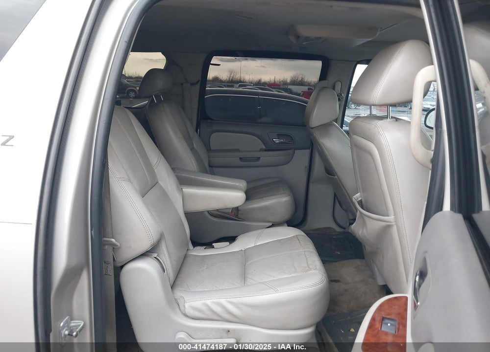 2007 CHEVROLET SUBURBAN 1500 LTZ VIN: 1GNFC16J17R183364