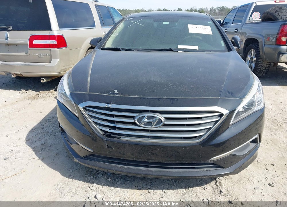 2017 HYUNDAI SONATA VIN: 5NPE24AF7HH460667