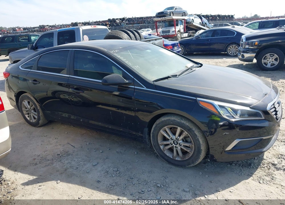 2017 HYUNDAI SONATA VIN: 5NPE24AF7HH460667