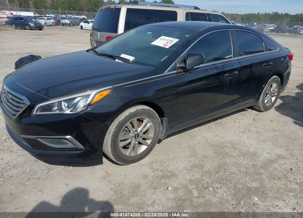 2017 HYUNDAI SONATA VIN: 5NPE24AF7HH460667