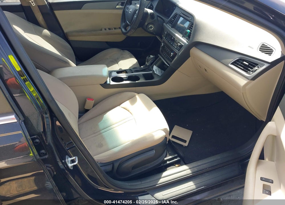 2017 HYUNDAI SONATA VIN: 5NPE24AF7HH460667