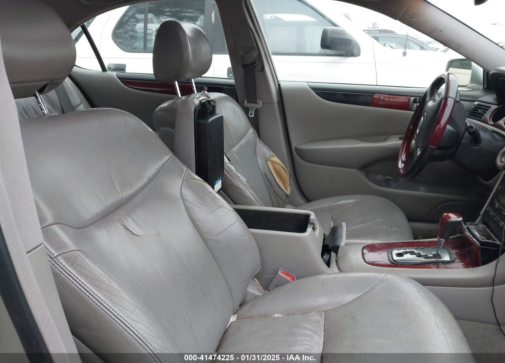 2003 LEXUS ES 300 VIN: JTHBF30G236001527