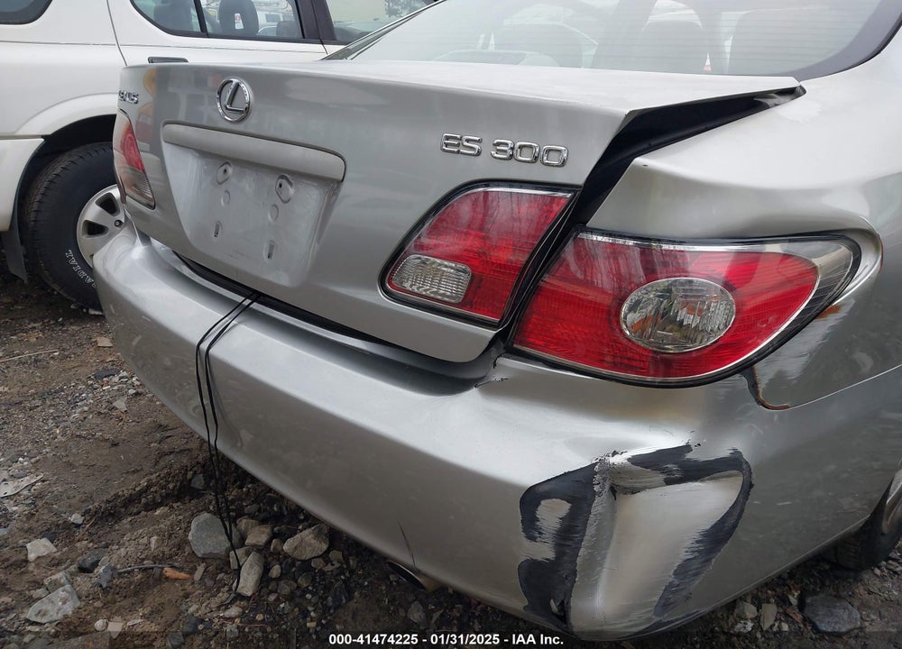 2003 LEXUS ES 300 VIN: JTHBF30G236001527