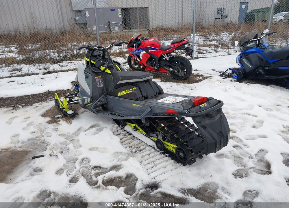 2022 POLARIS SNOWMOBILE VIN: SN1TLC8R0NC225708