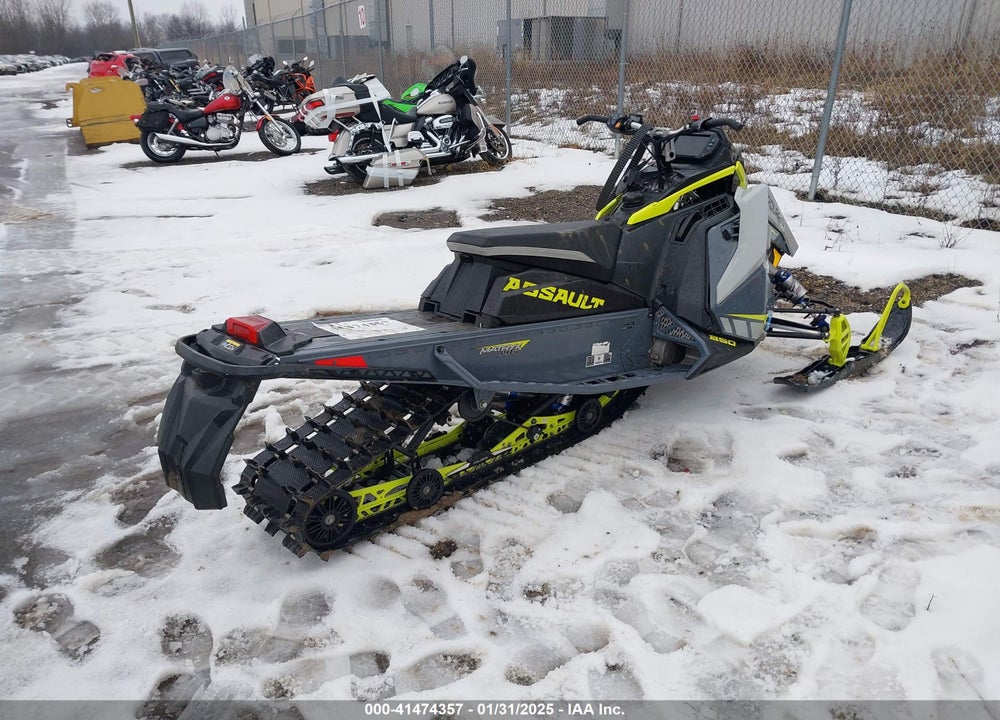 2022 POLARIS SNOWMOBILE VIN: SN1TLC8R0NC225708