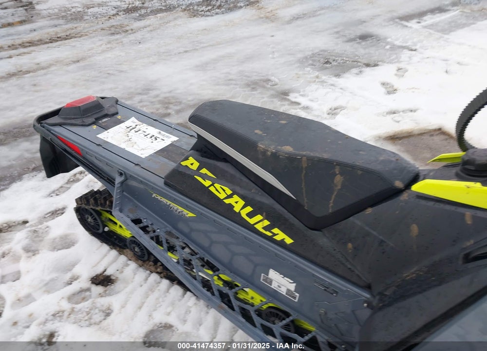2022 POLARIS SNOWMOBILE VIN: SN1TLC8R0NC225708