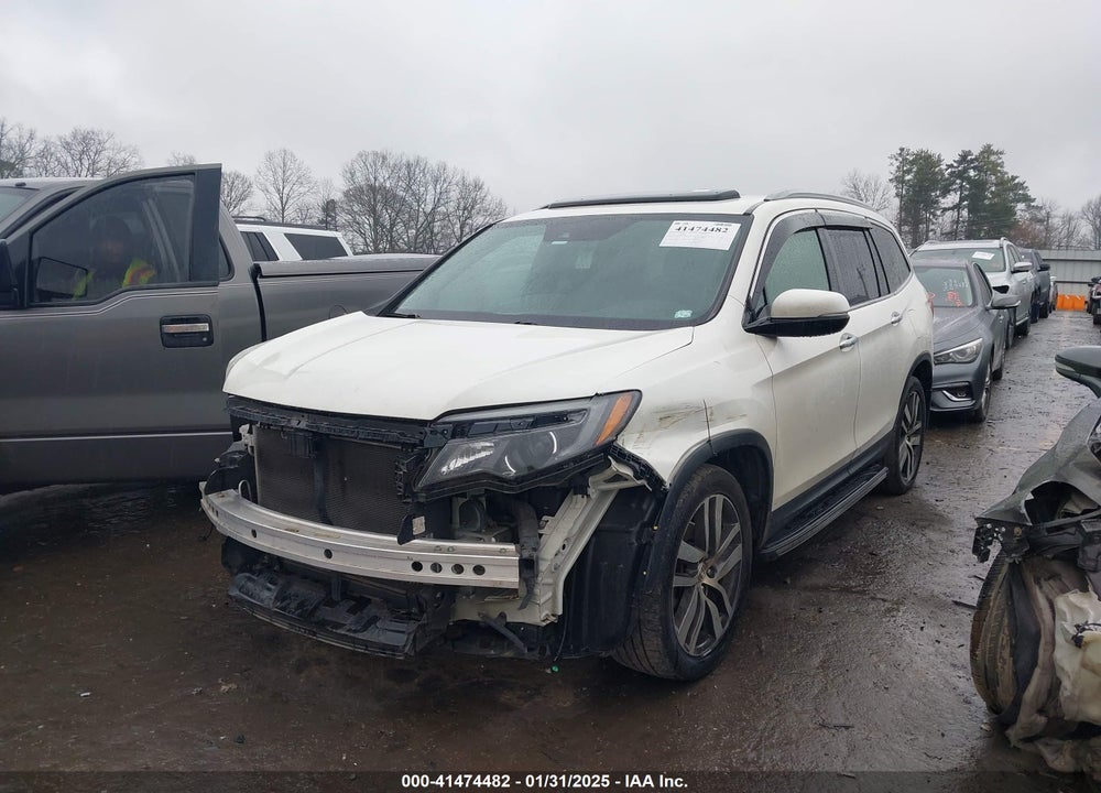 2017 HONDA PILOT VIN: 5FNYF5H94HB005653