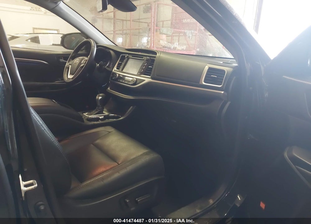 2019 TOYOTA HIGHLANDER LIMITED VIN: 5TDDZRFH0KS721380
