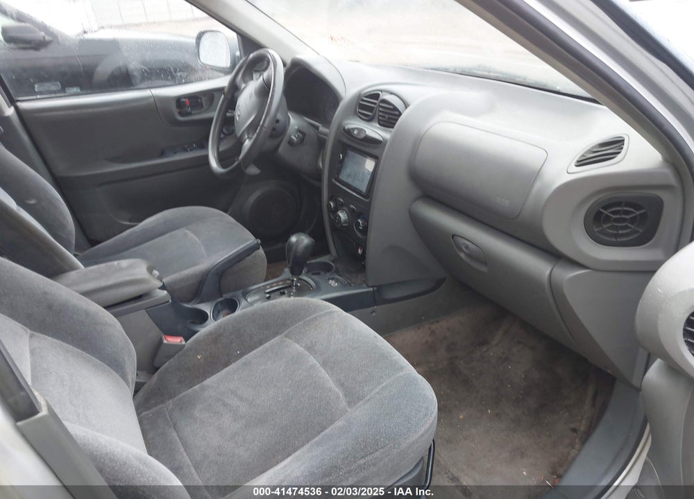 2002 HYUNDAI SANTA FE VIN: KM8SC13DX2U140438