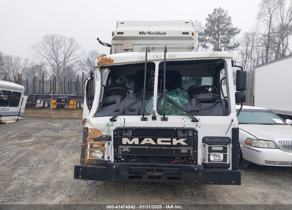 2023 MACK LR VIN: 1M2LR2GC6PM008164
