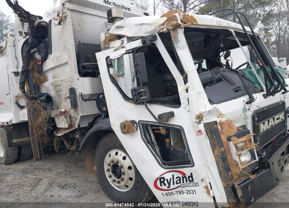 2023 MACK LR VIN: 1M2LR2GC6PM008164