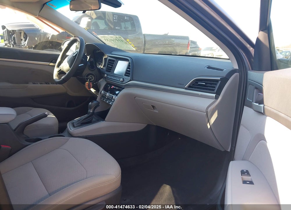 2020 HYUNDAI ELANTRA VIN: 5NPD84LF4LH522302