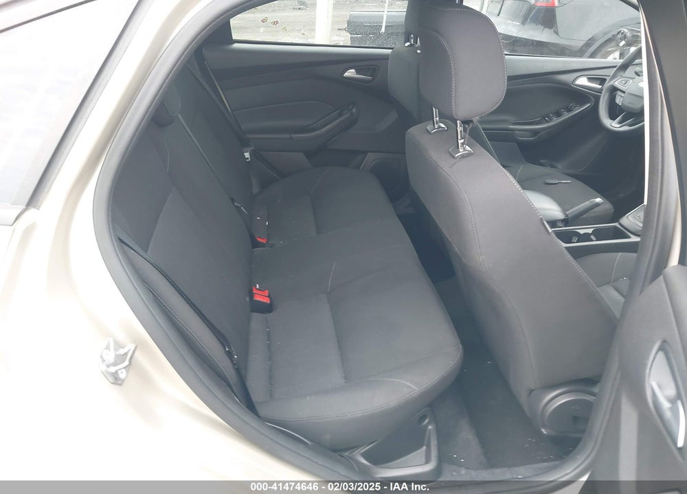 2018 FORD FOCUS VIN: 1FADP3F2XJL292205