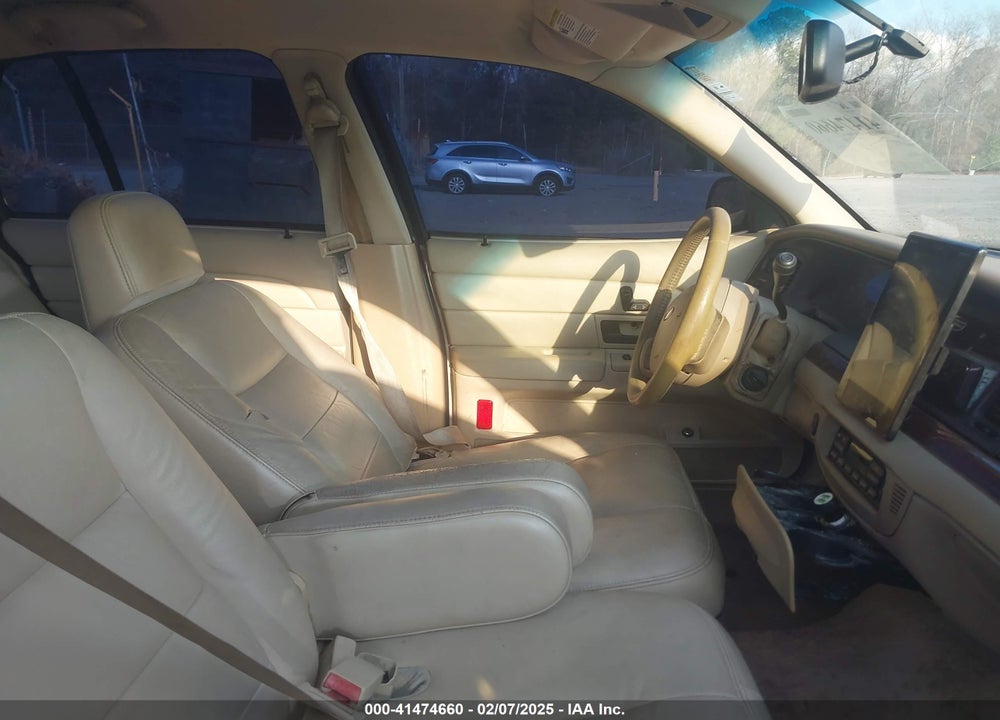 2007 FORD CROWN VICTORIA VIN: 2FAFP74V07X151541
