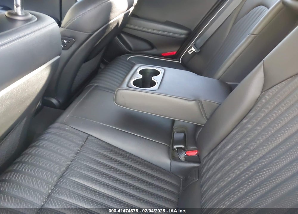 2021 GENESIS G70 VIN: KMTG34LA6MU075190