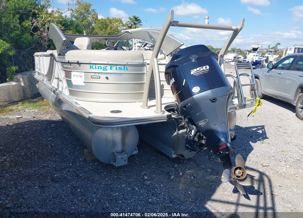 2019 FOREST RIVER BOAT VIN: FRUA5798G819