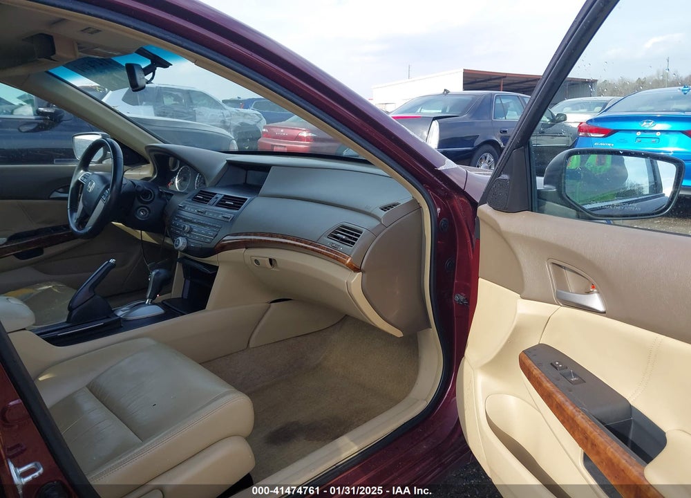 2008 HONDA ACCORD VIN: 1HGCP26888A126051