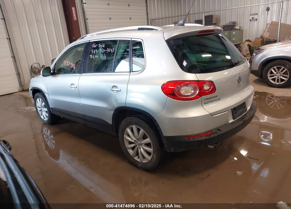 2011 VOLKSWAGEN TIGUAN S/SE/SEL VIN: WVGAV7AXXBW503184