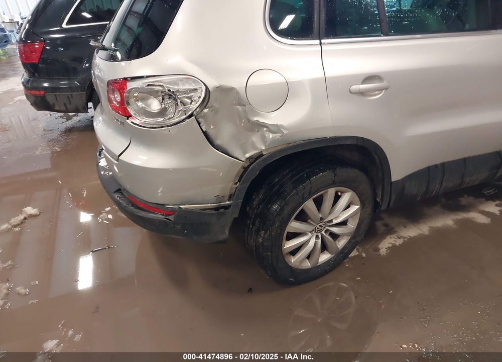 2011 VOLKSWAGEN TIGUAN S/SE/SEL VIN: WVGAV7AXXBW503184