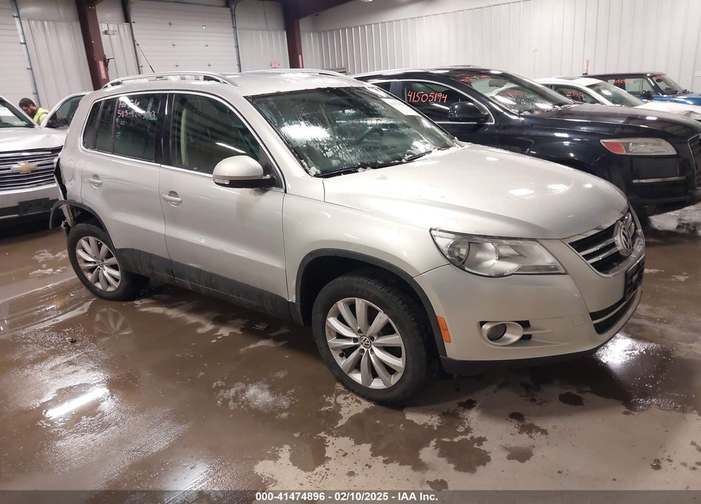 2011 VOLKSWAGEN TIGUAN S/SE/SEL VIN: WVGAV7AXXBW503184