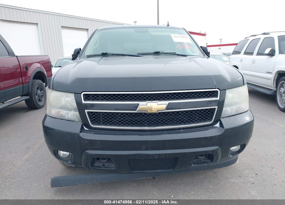 2011 CHEVROLET TAHOE LT VIN: 1GNSKBE0XBR210263