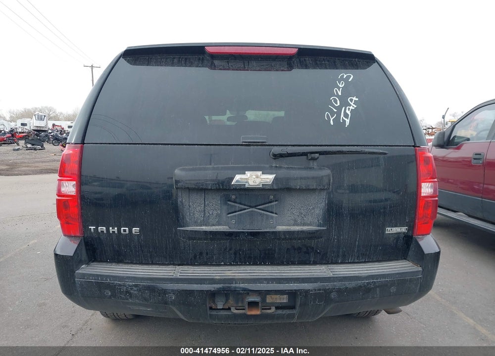 2011 CHEVROLET TAHOE LT VIN: 1GNSKBE0XBR210263