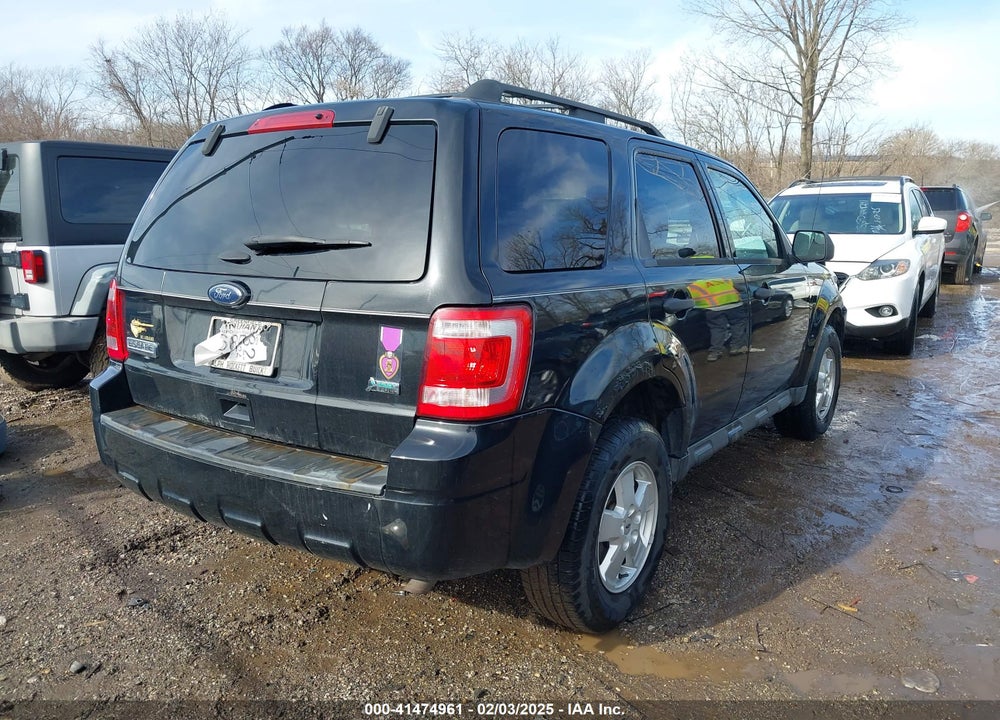 2011 FORD ESCAPE VIN: 1FMCU0DG3BKA69938