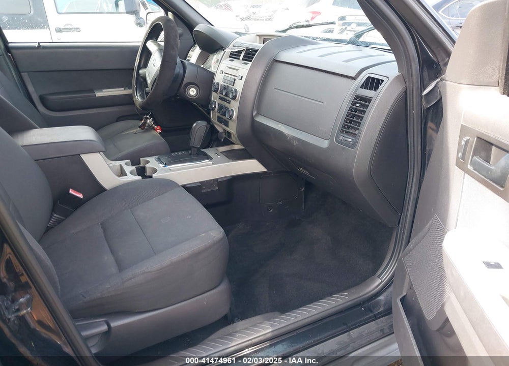 2011 FORD ESCAPE VIN: 1FMCU0DG3BKA69938