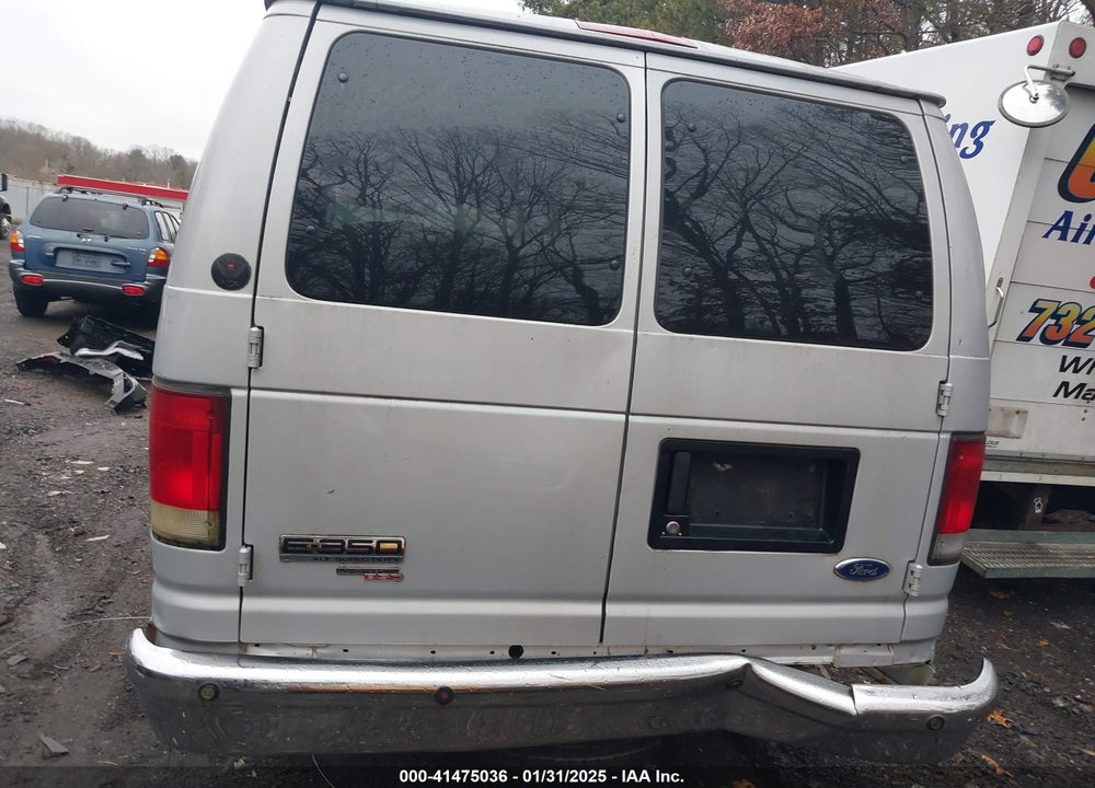 2008 FORD E-350 SUPER DUTY XL/XLT VIN: 1FBSS31L28DB22820