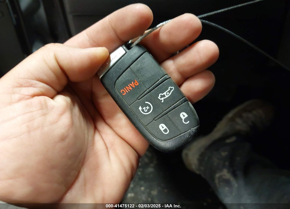2013 CHRYSLER 300 VIN: 2C3CCAGG9DH592033